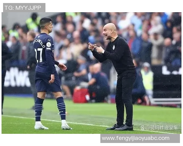 足球明星滑跪瞬间精彩瞬间定格展现激情与荣耀的完美结合