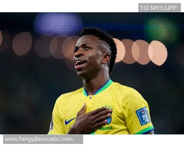 足球明星拄拐照曝光背后故事揭秘伤病对职业生涯的影响与挑战